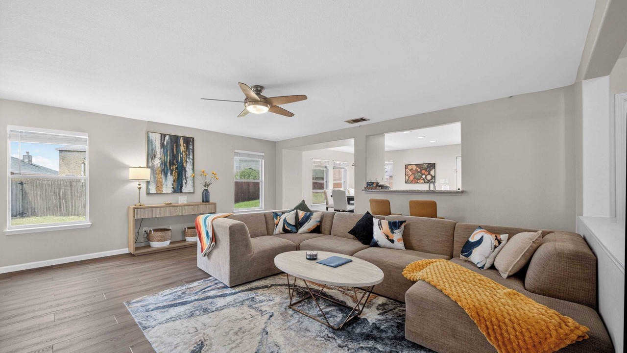Photo of Livingroom in Grand Prairie