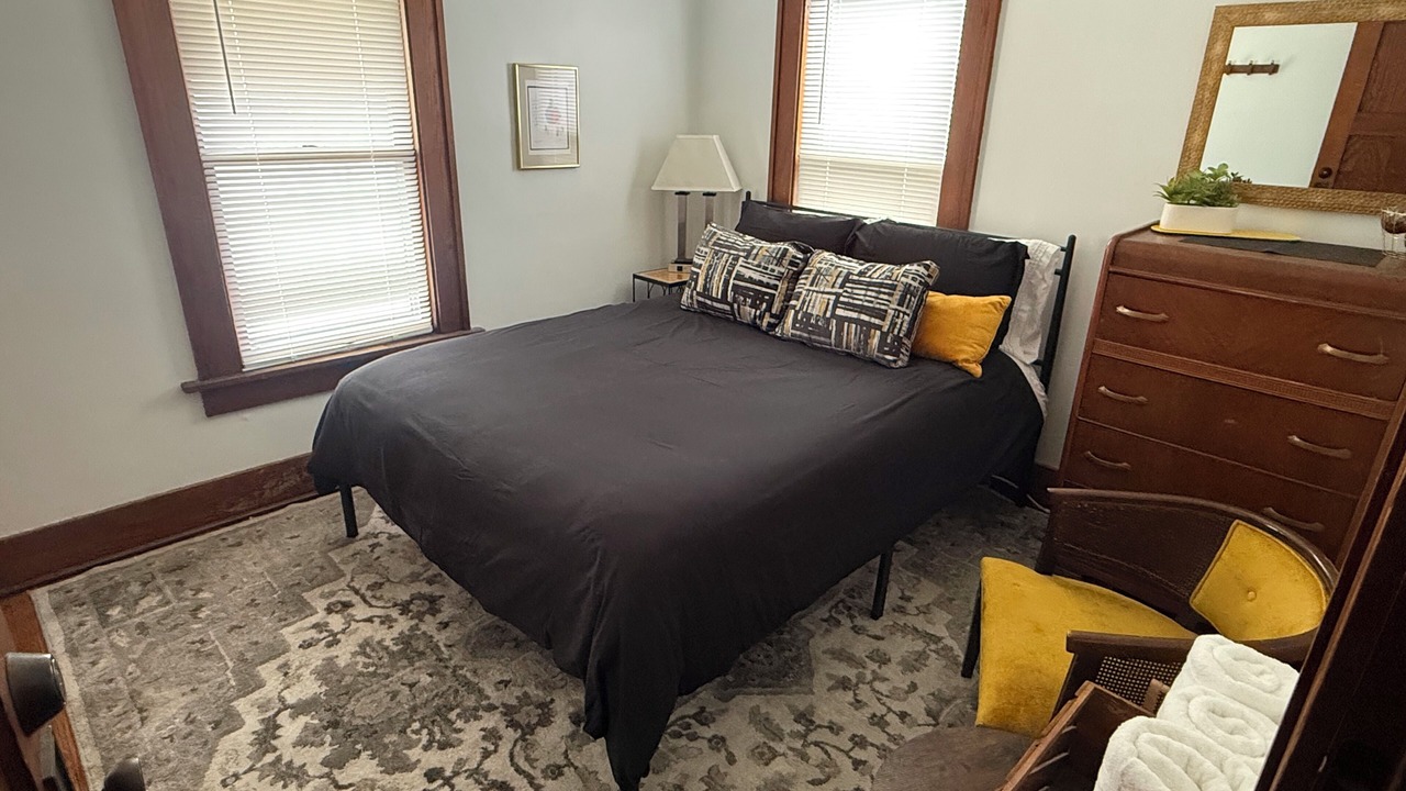 Photo of Bedroom in Des Moines