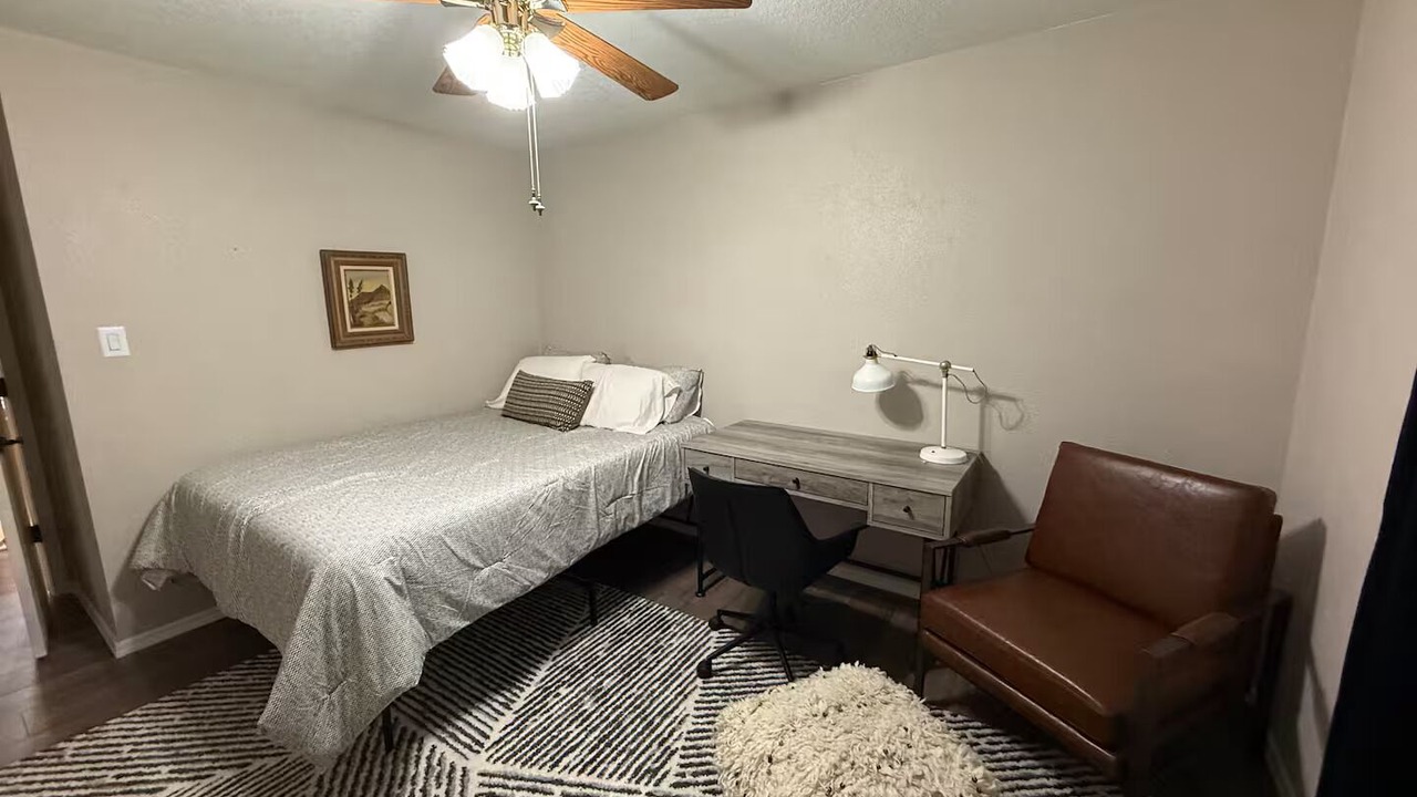 Photo of Bedroom in Northeast Heights