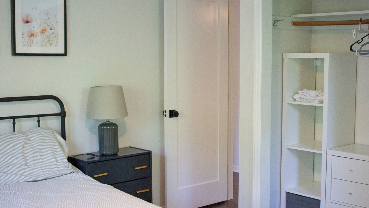 Photo of Bedroom in Lawrence