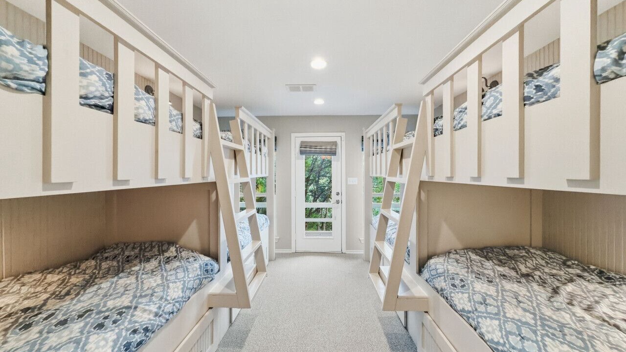 Photo of Bedroom in Graford