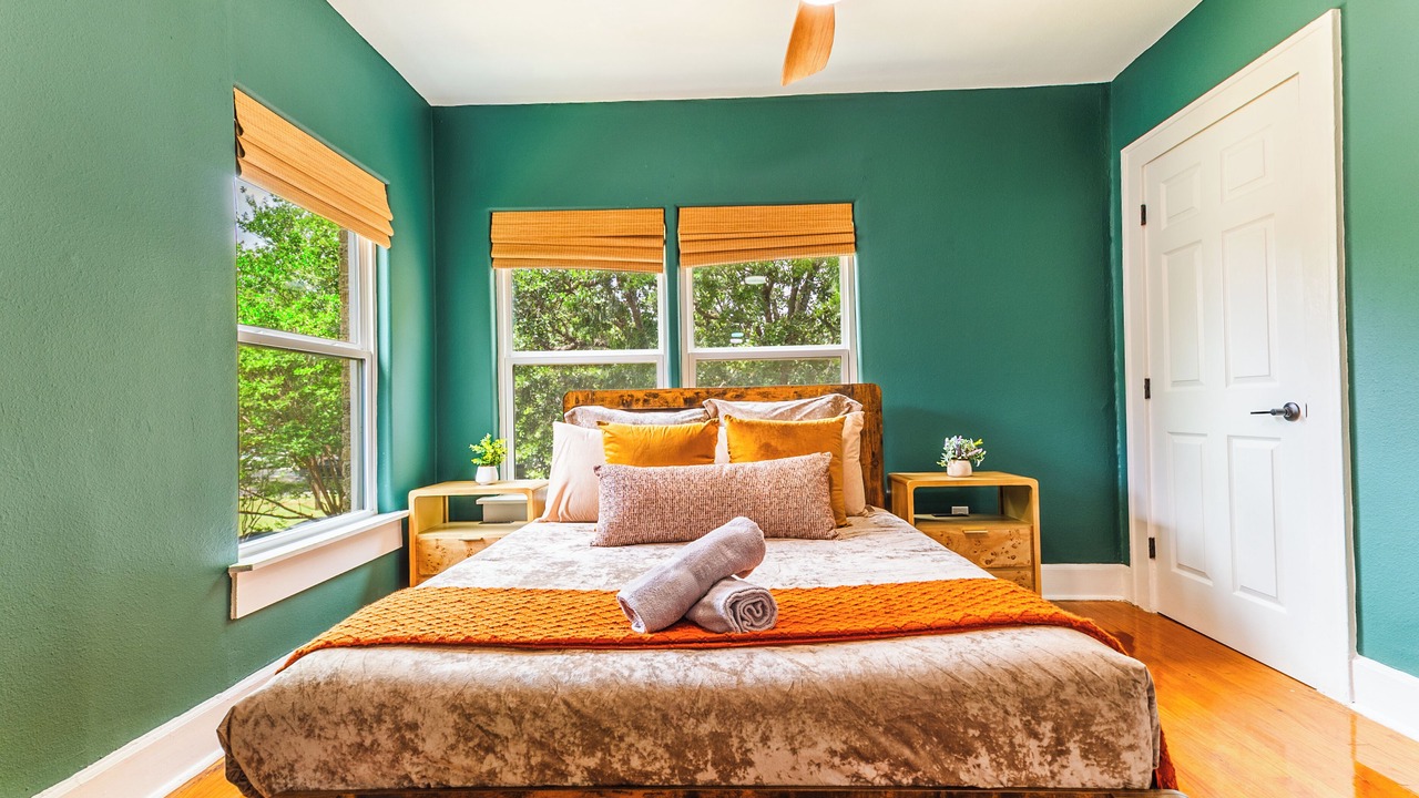 Photo of Bedroom in Oak Cliff