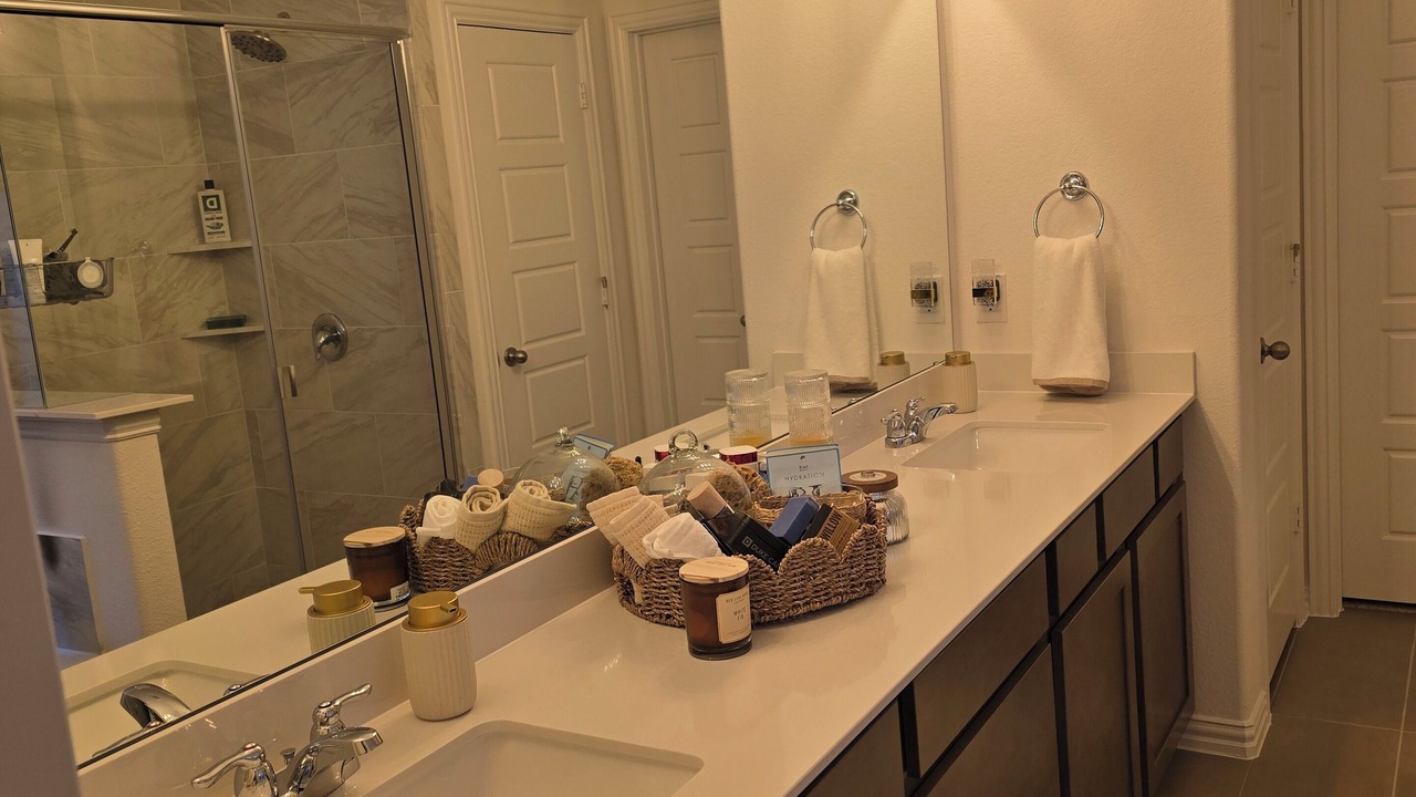 Photo of Bathroom in Justin
