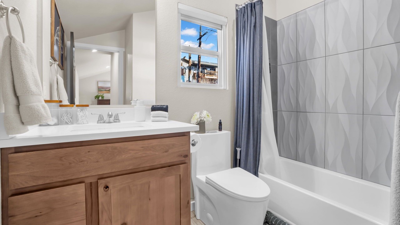 Photo of Bathroom in Whittier