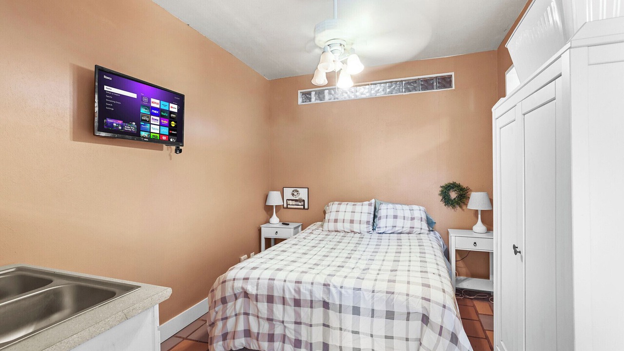 Photo of Bedroom in Nob Hill