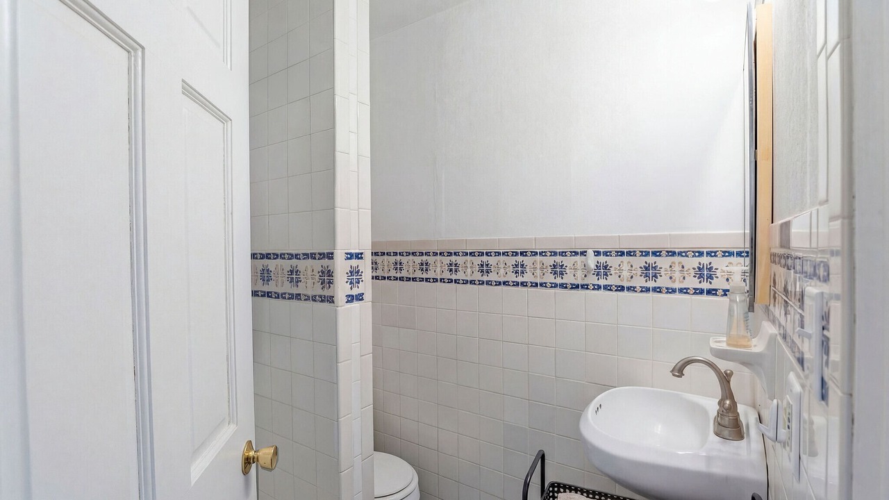 Photo of Bathroom in Nob Hill