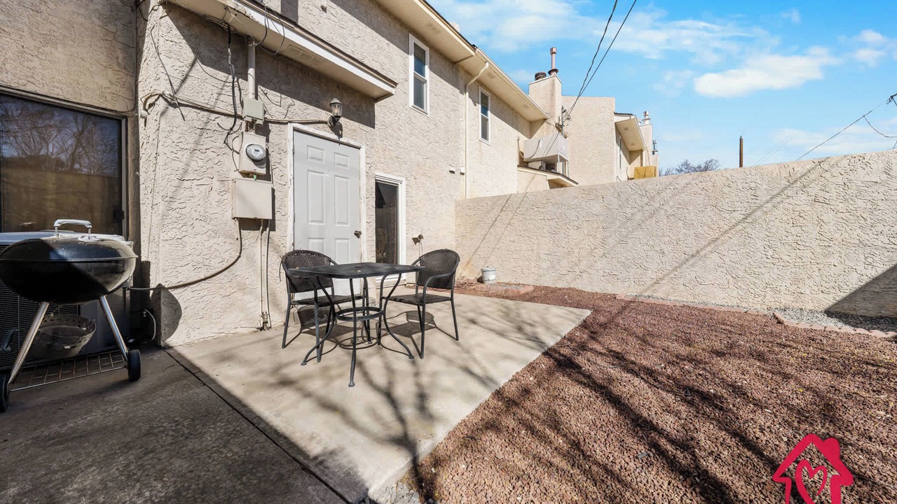 Photo of Outdoor in Loma Del Rey