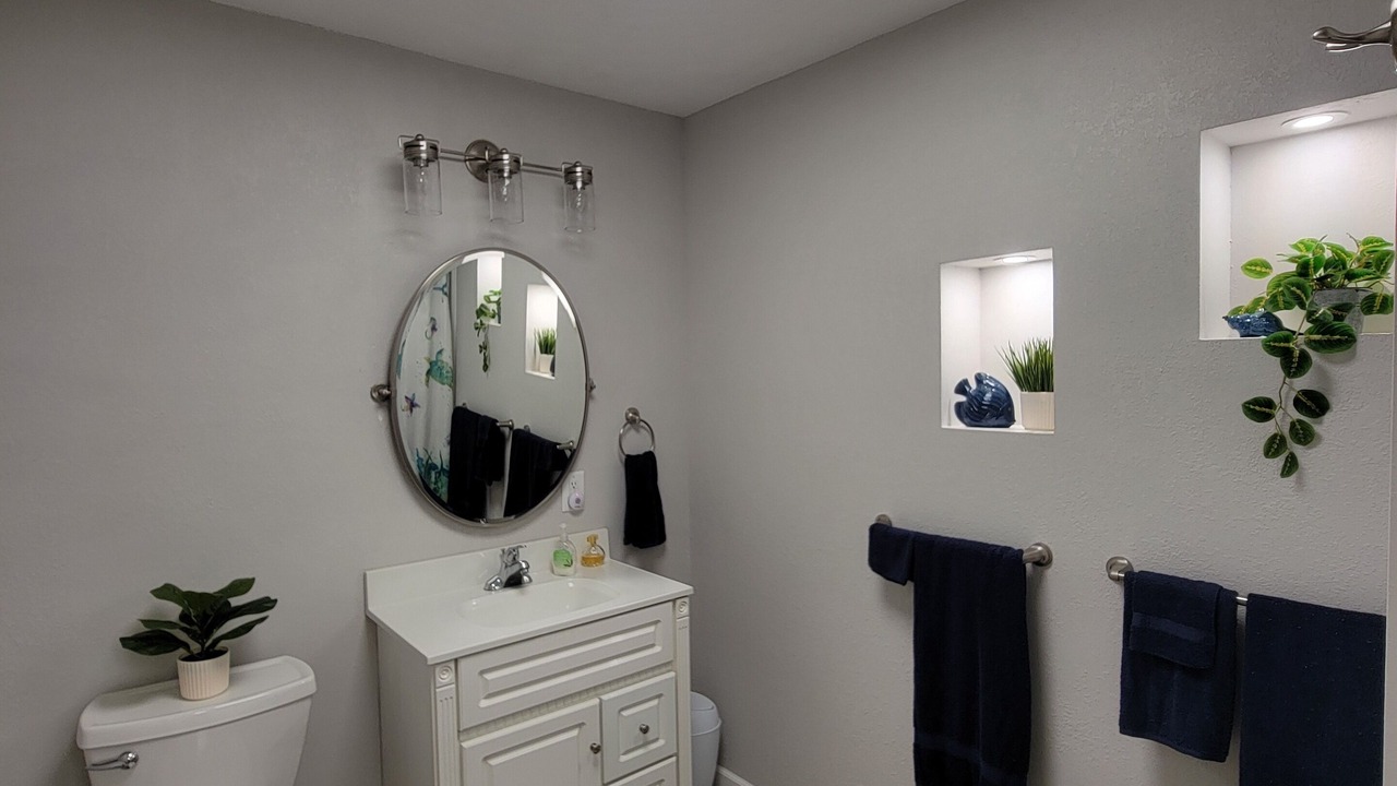Photo of Bathroom in Lincoln County