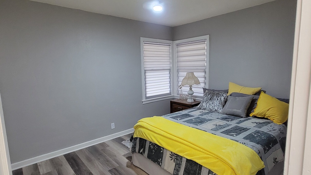 Photo of Bedroom in Lincoln County