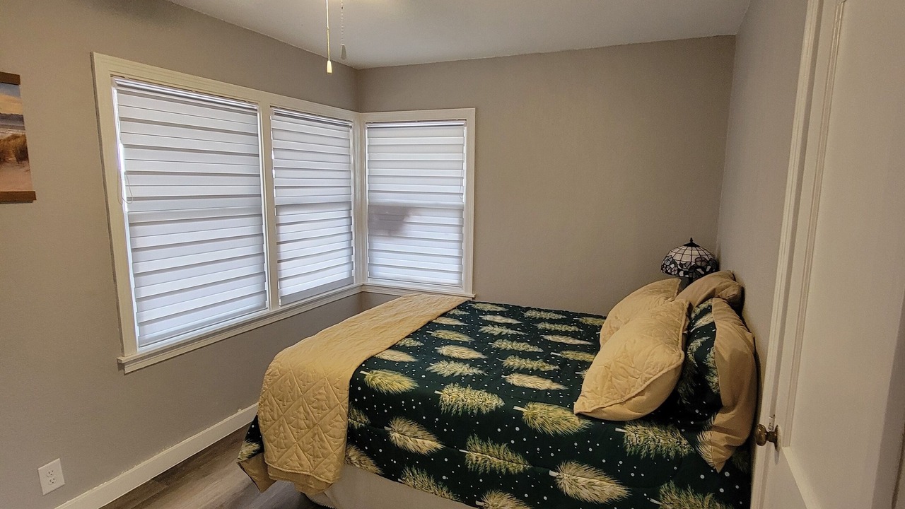 Photo of Bedroom in Lincoln County