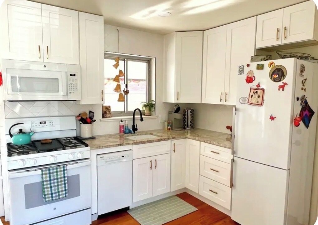 Photo of Kitchen in Barths