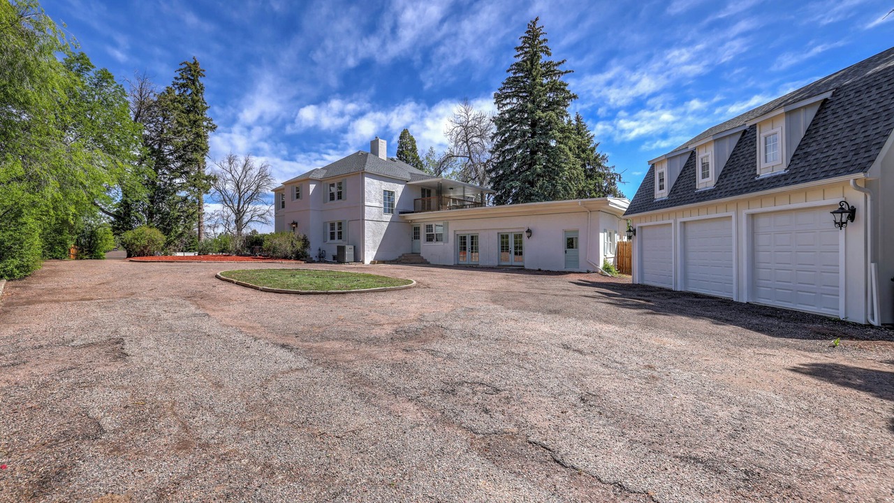 Photo of Outdoor in Broadmoor