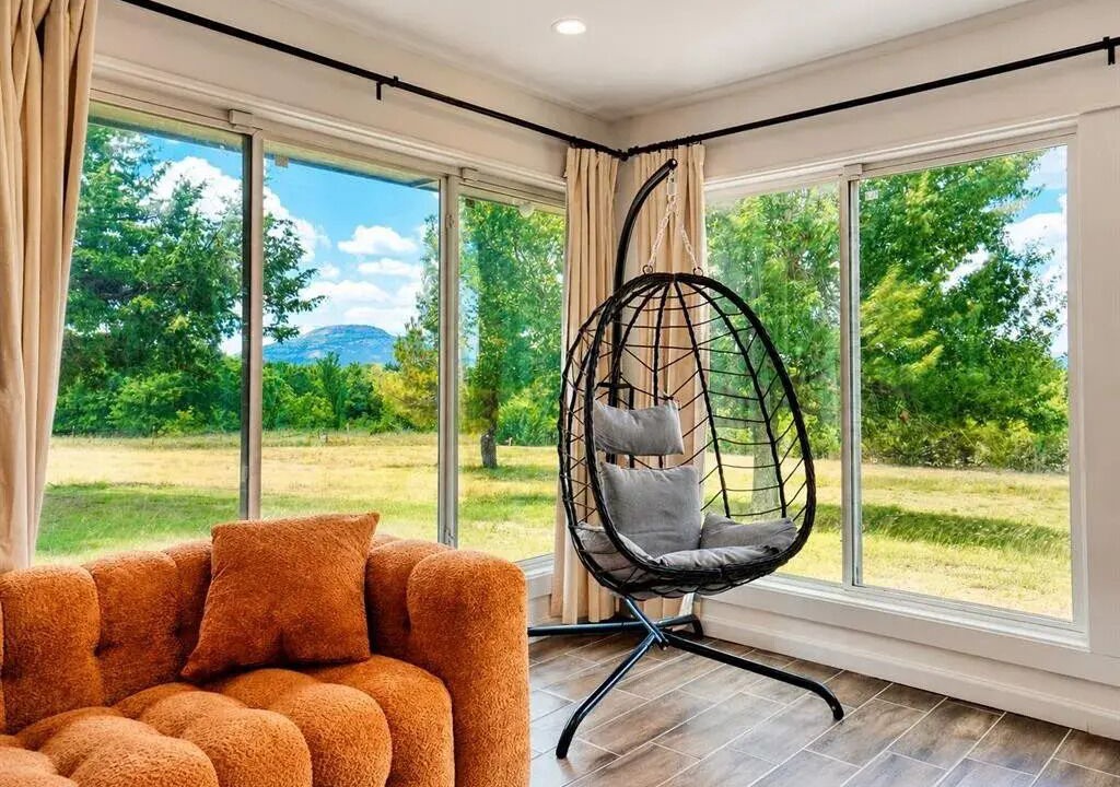 Photo of Livingroom in Lawton