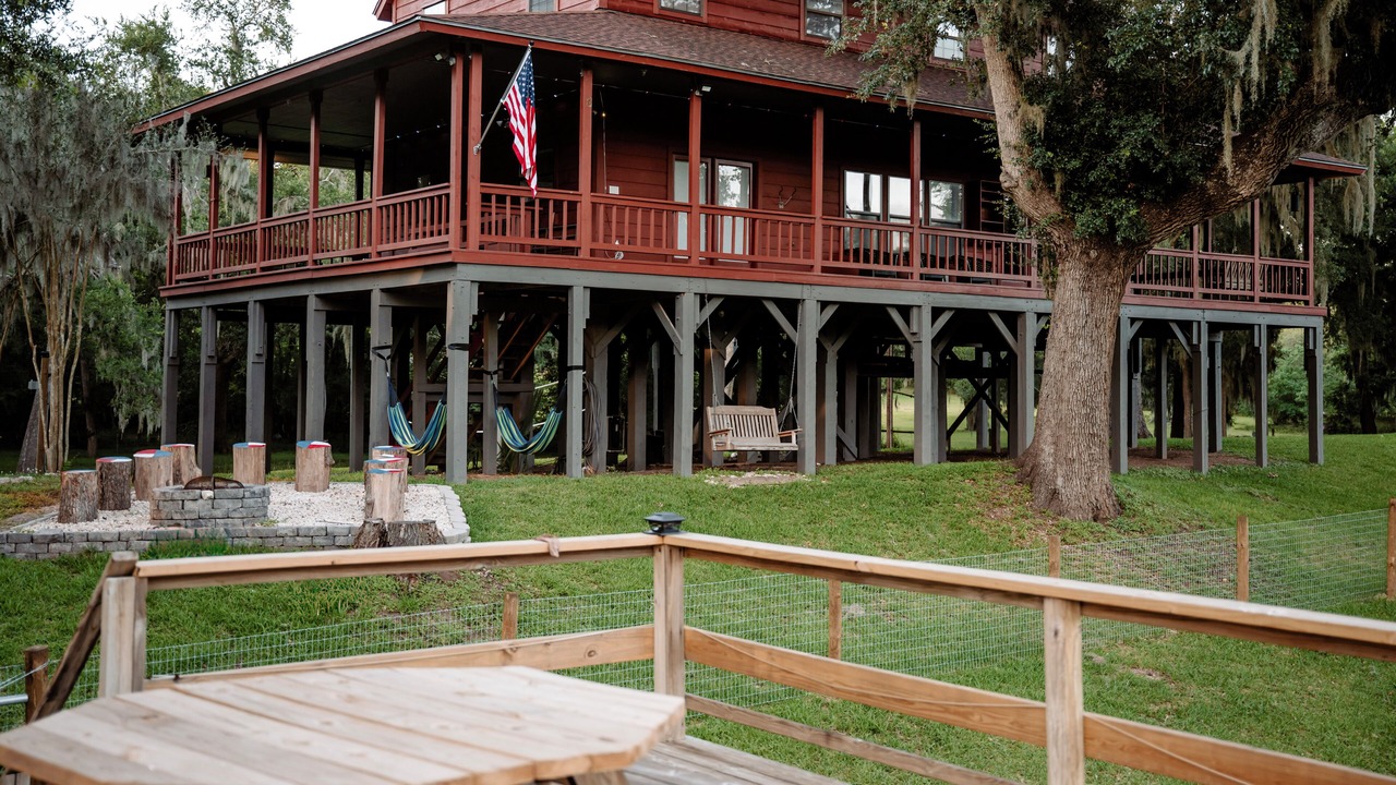 Photo of Outdoor in Cedar Lane