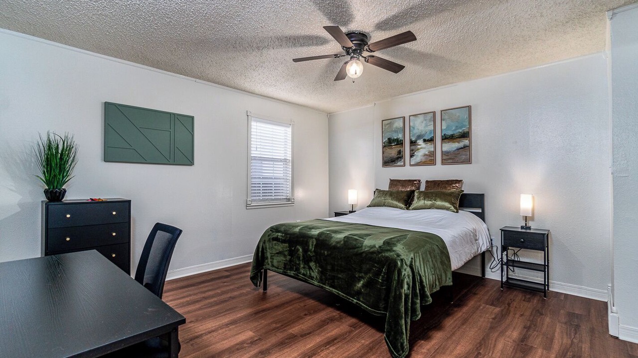 Photo of Bedroom in Borger