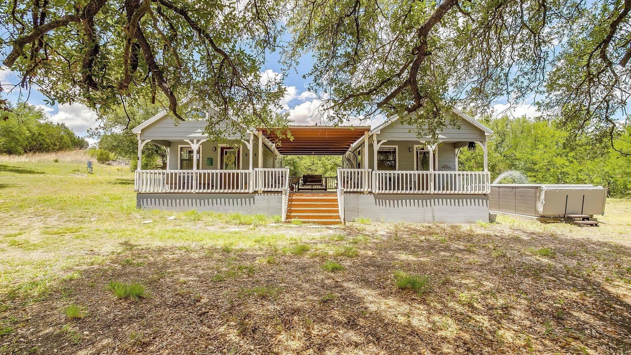 Photo of Patio Balcony in Paluxy