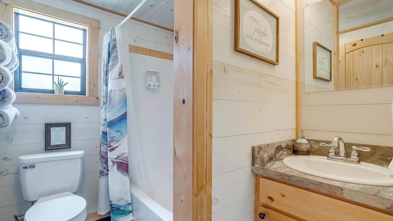 Photo of Bathroom in Paluxy