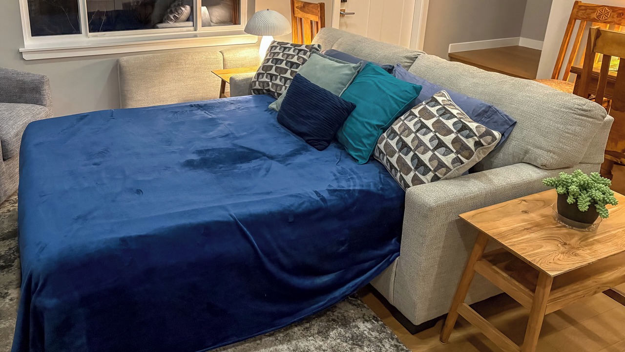 Photo of Bedroom in Mid-Beacon Hill