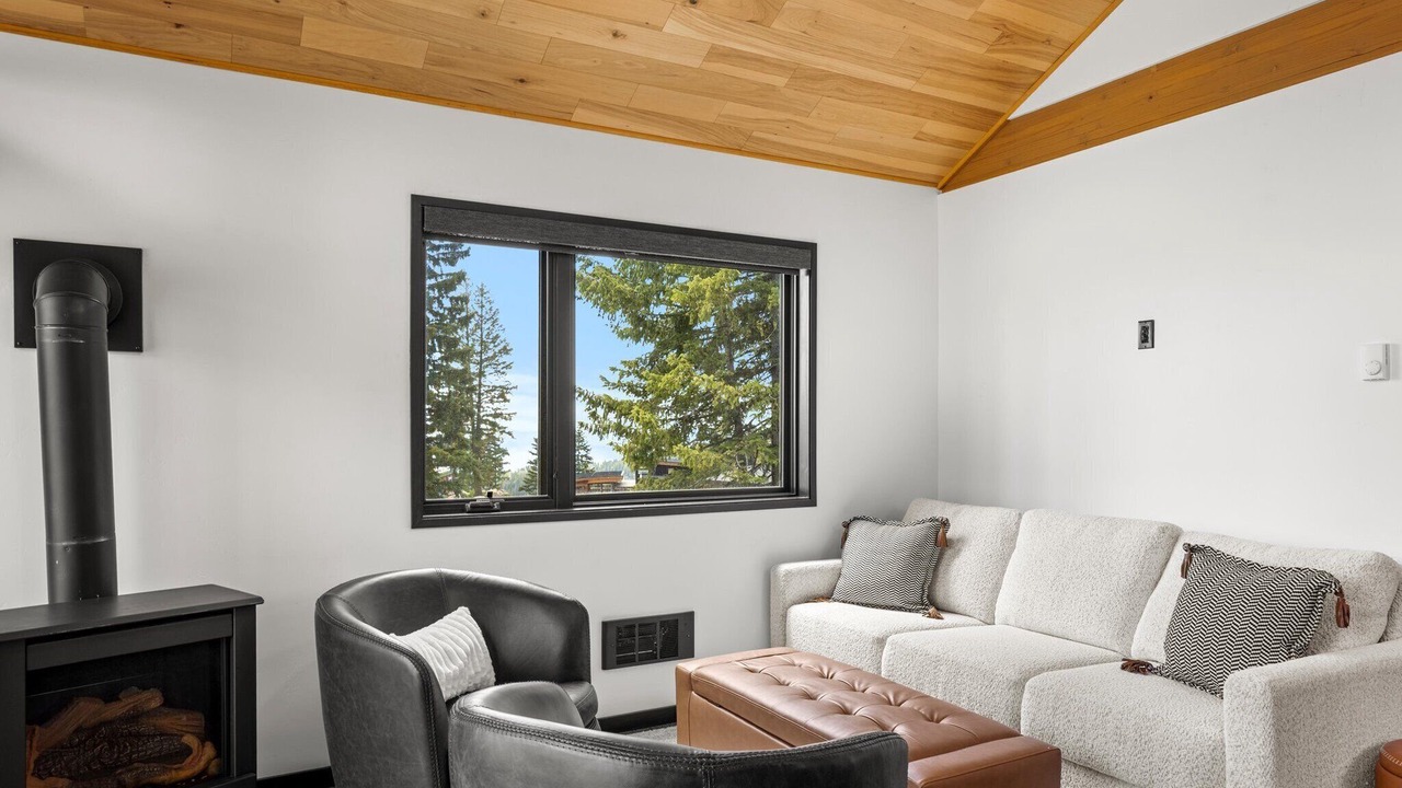 Photo of Livingroom in New Meadows