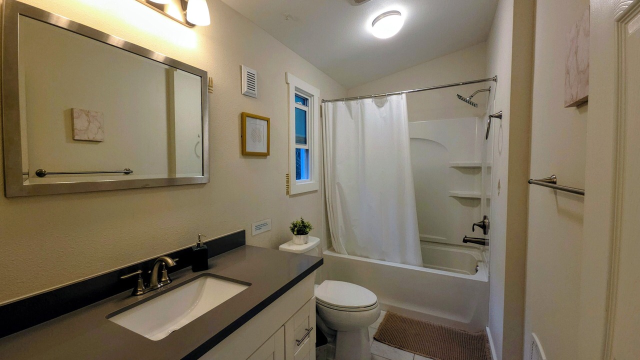 Photo of Bathroom in Haller Lake