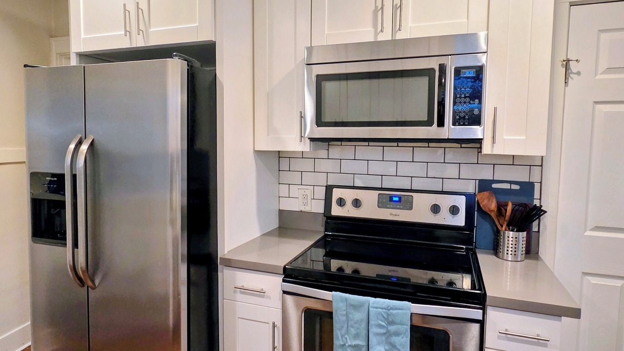 Photo of Kitchen in Haller Lake