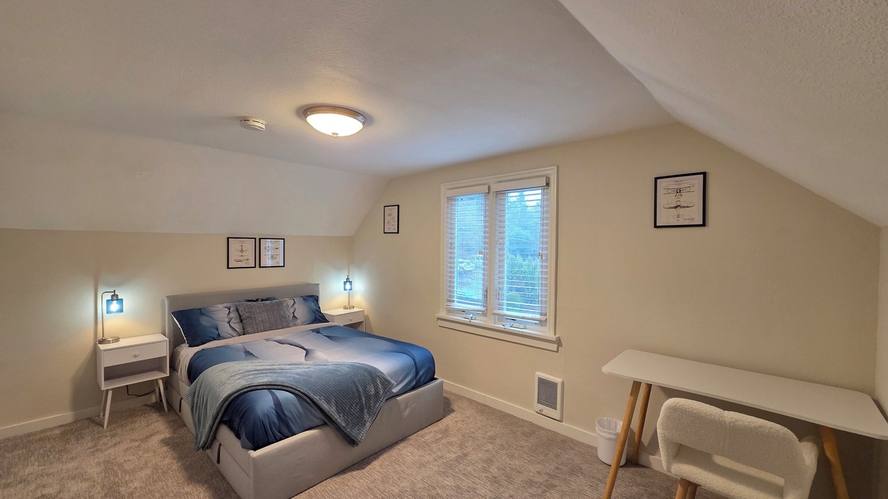 Photo of Bedroom in Haller Lake