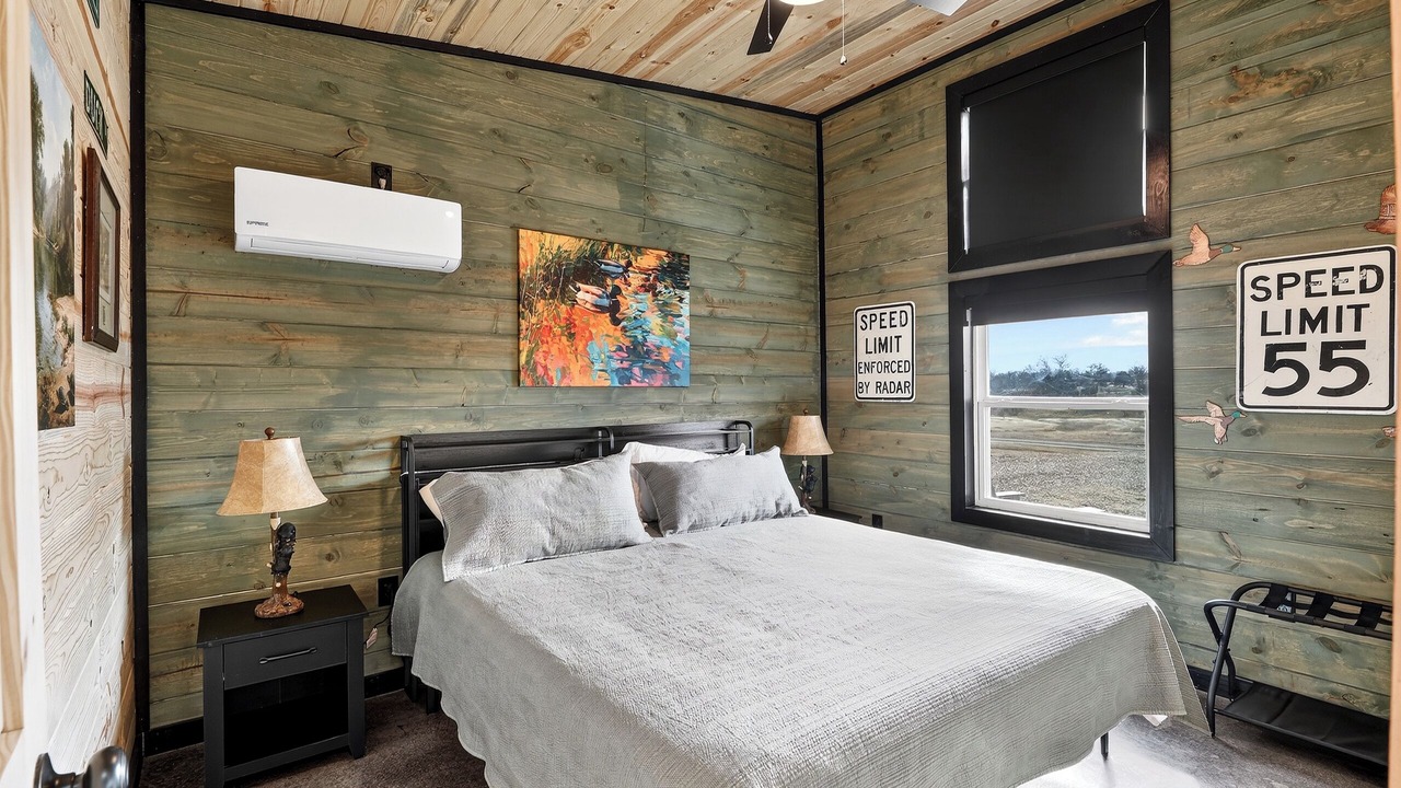 Photo of Bedroom in Talihina