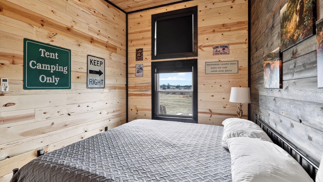 Photo of Bedroom in Talihina