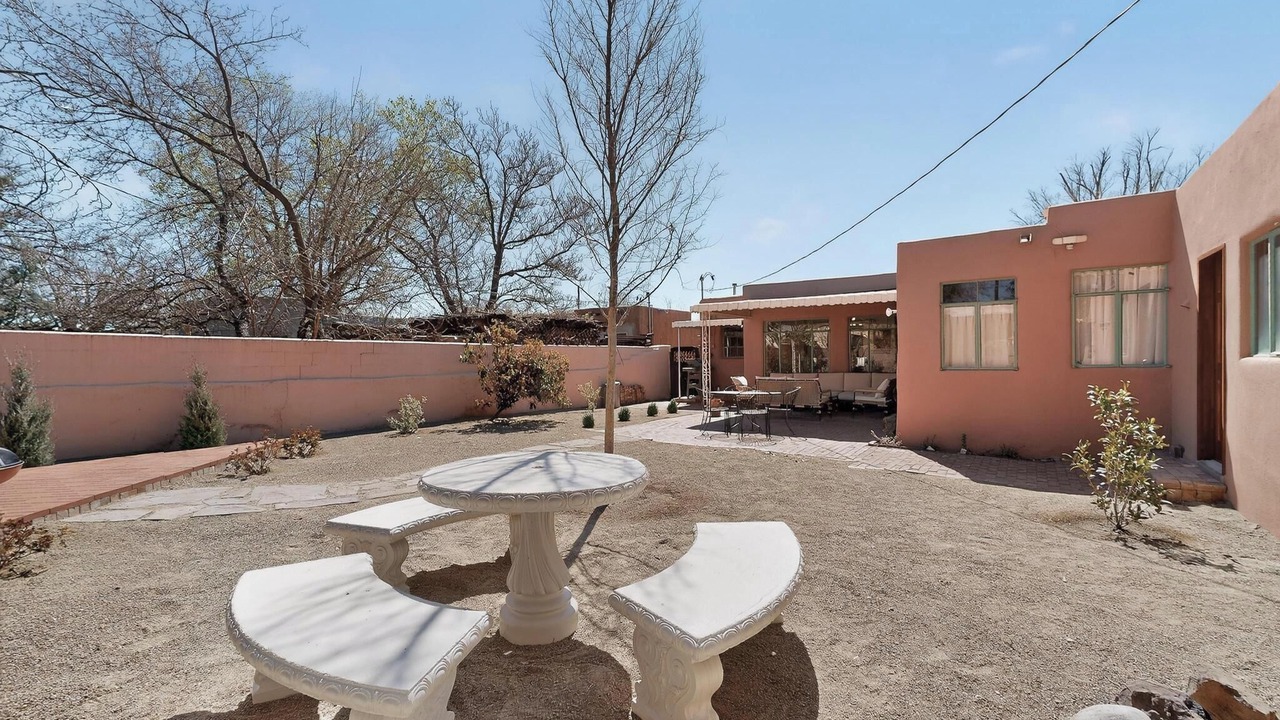 Photo of Outdoor in Raynolds Addition