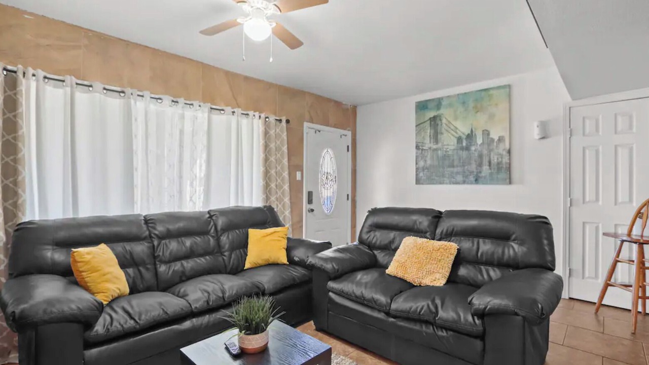 Photo of Livingroom in Northeast El Paso