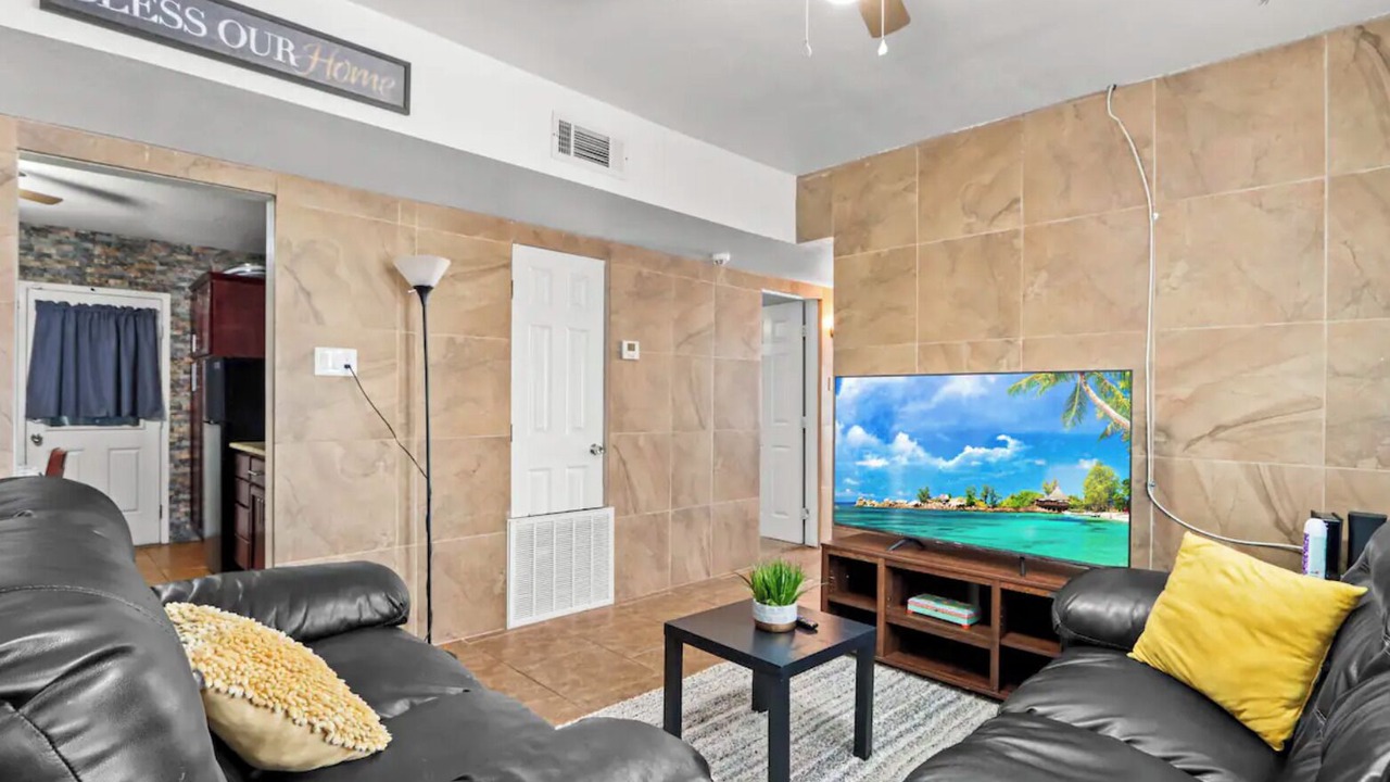 Photo of Livingroom in Northeast El Paso