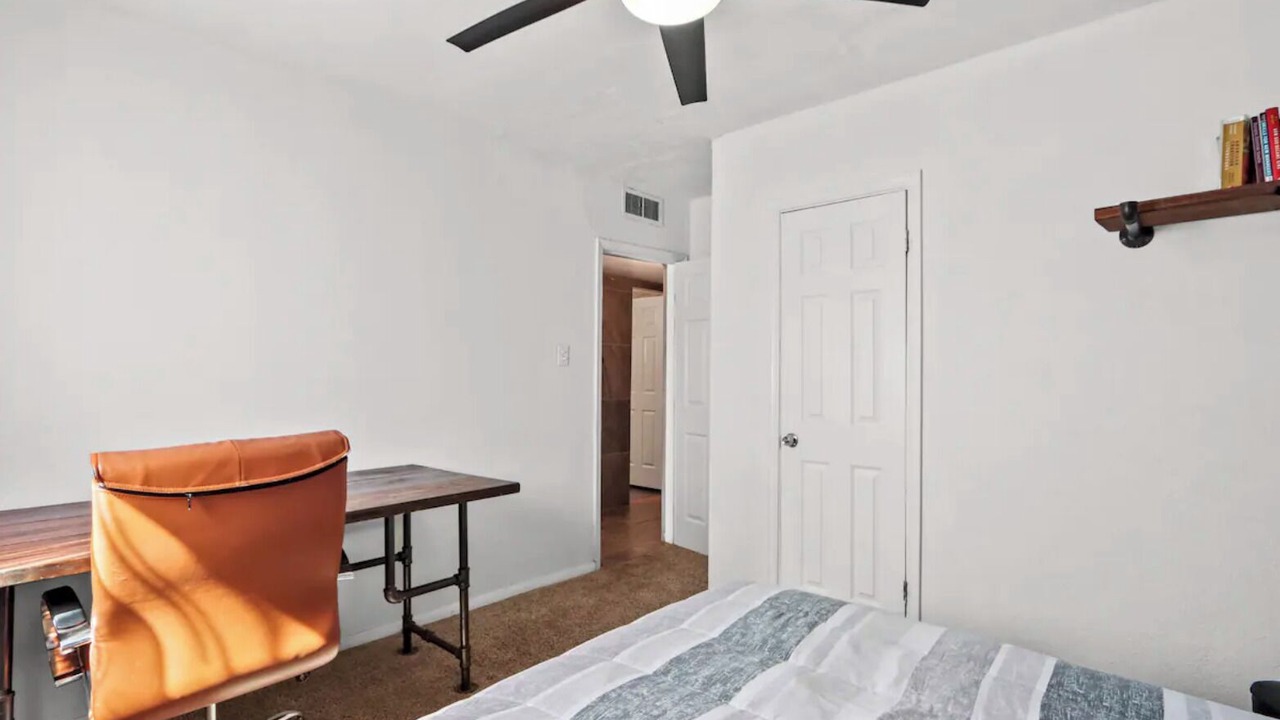Photo of Bedroom in Northeast El Paso