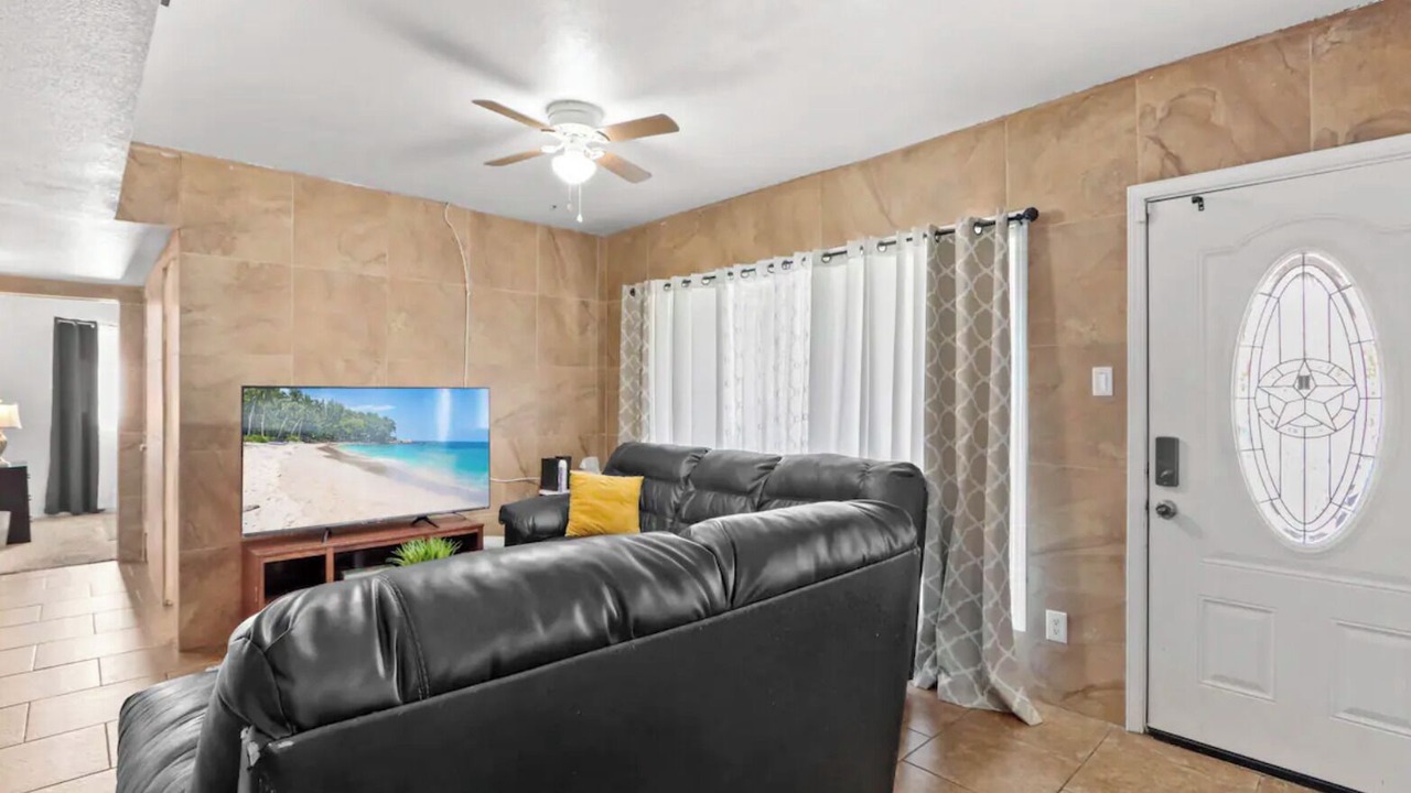 Photo of Livingroom in Northeast El Paso