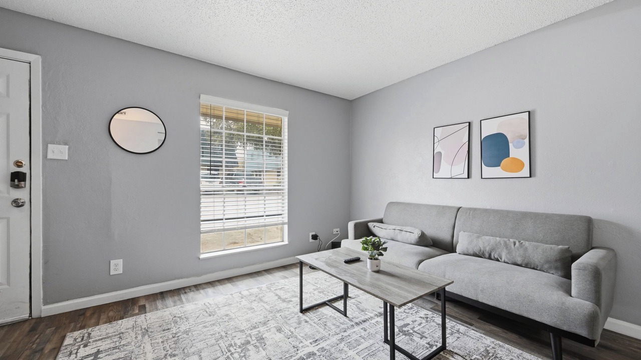 Photo of Livingroom in South Arlington