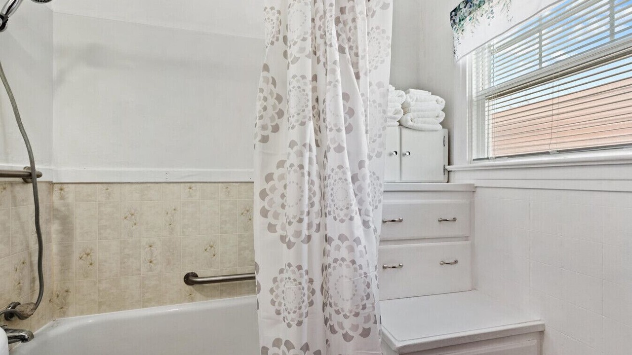 Photo of Bathroom in Baker City