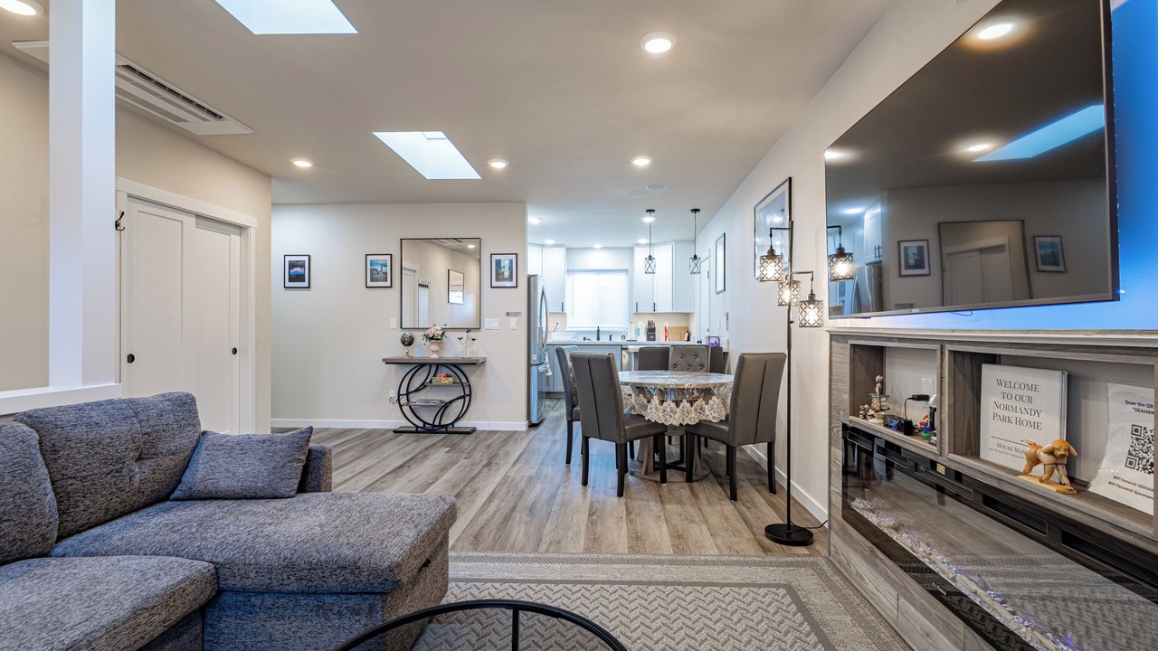 Photo of Livingroom in Normandy Park
