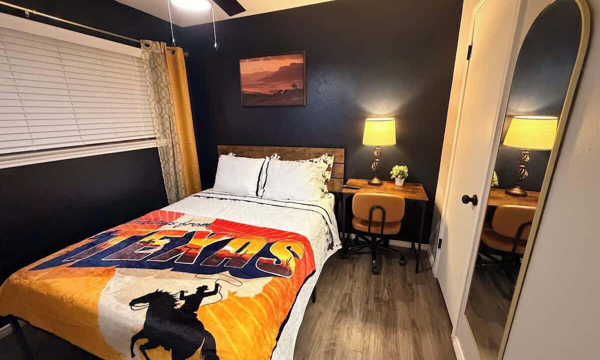 Photo of Bedroom in Waxahachie