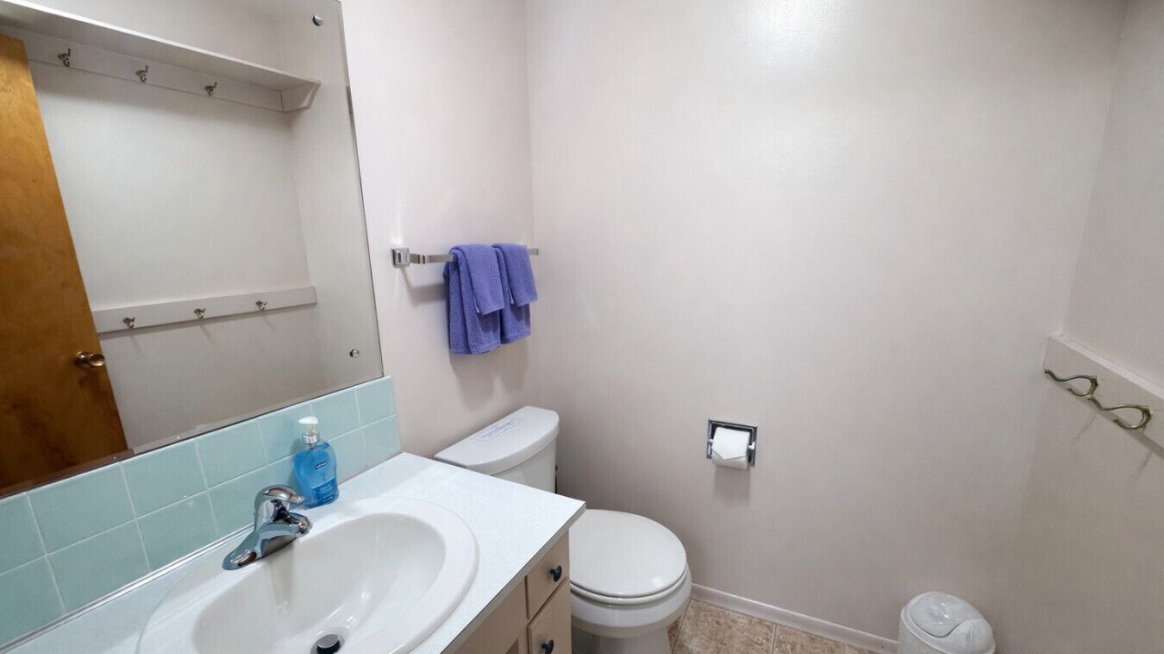 Photo of Bathroom in Oroville