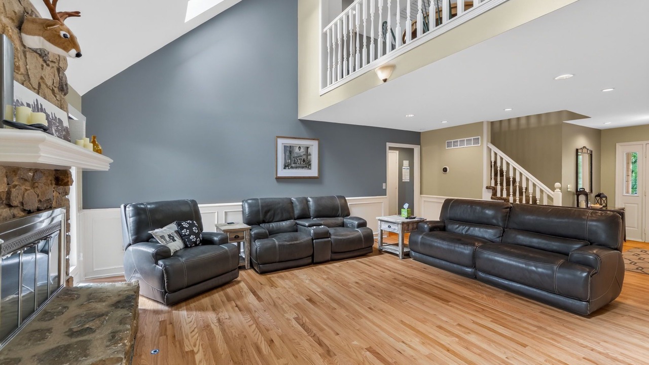 Photo of Livingroom in Shawnee