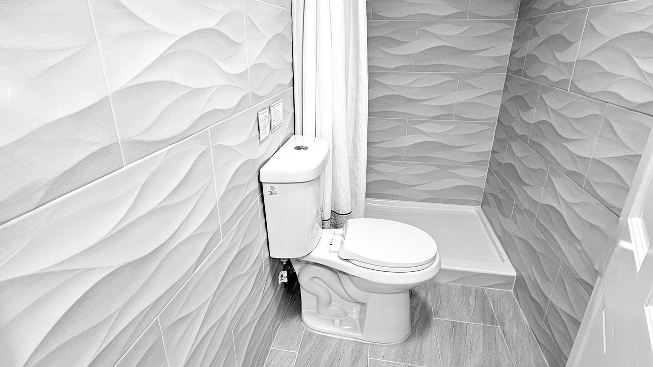 Photo of Bathroom in Dupont