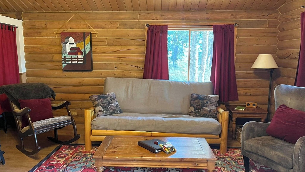 Photo of Livingroom in Cherry County