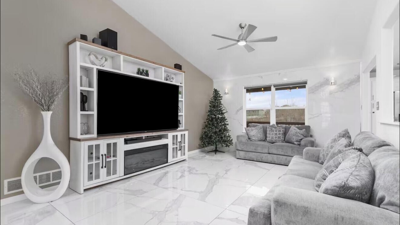 Photo of Livingroom in Greeley