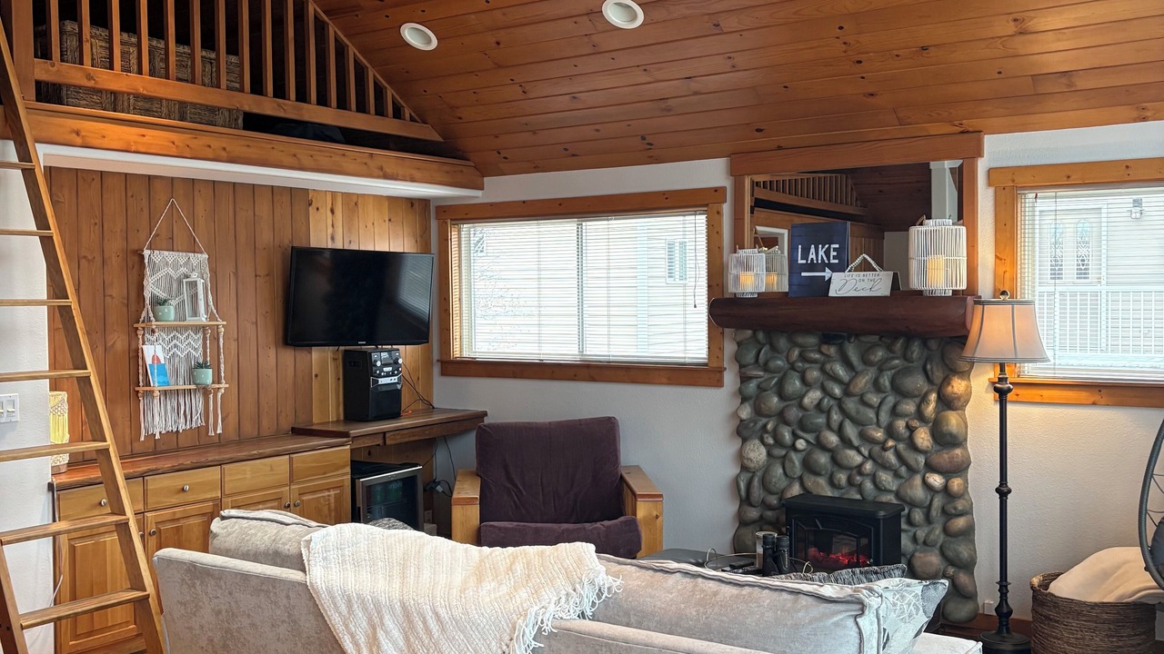 Photo of Livingroom in Orondo