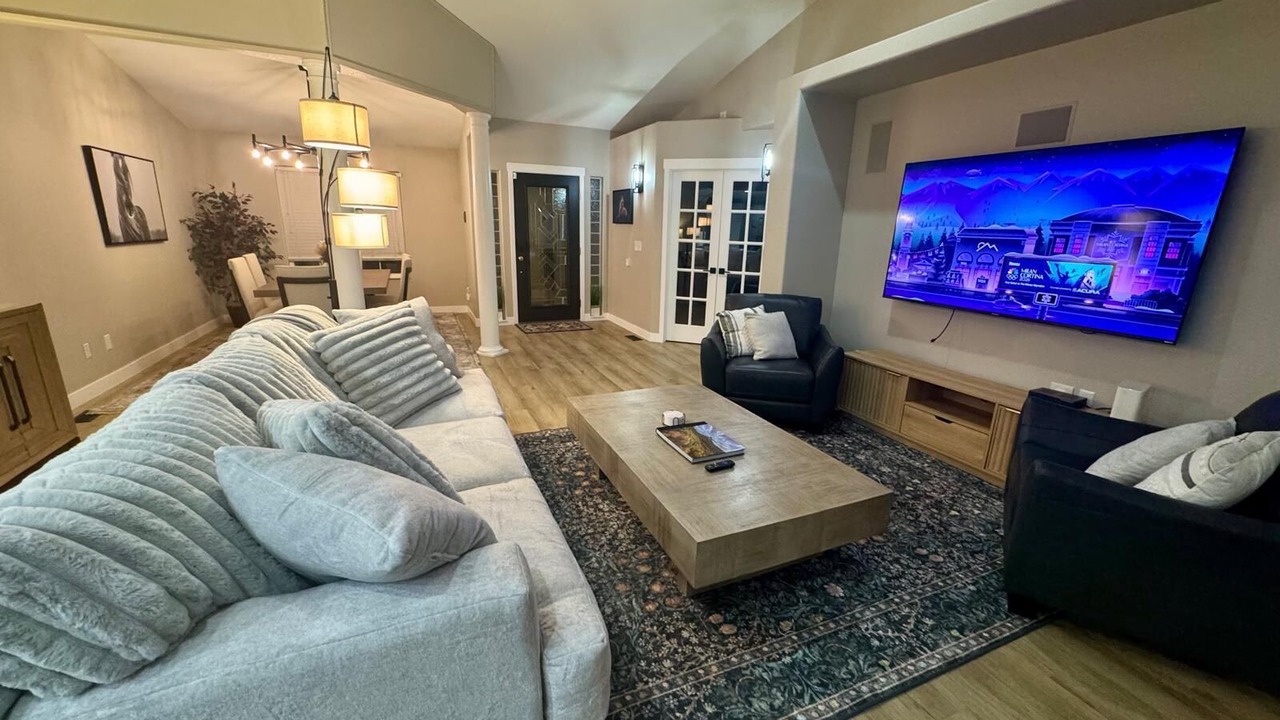 Photo of Livingroom in Greeley