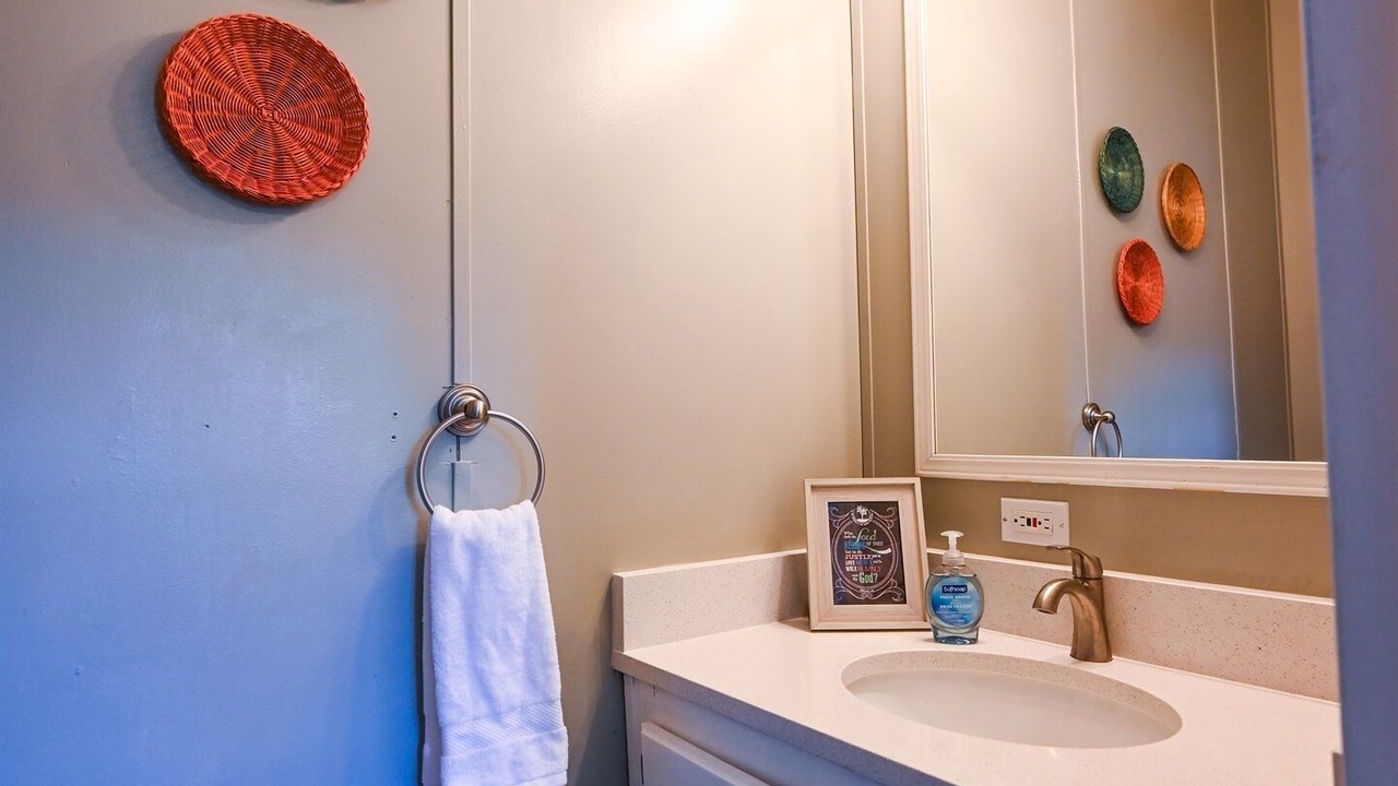 Photo of Bathroom in Columbine Knolls