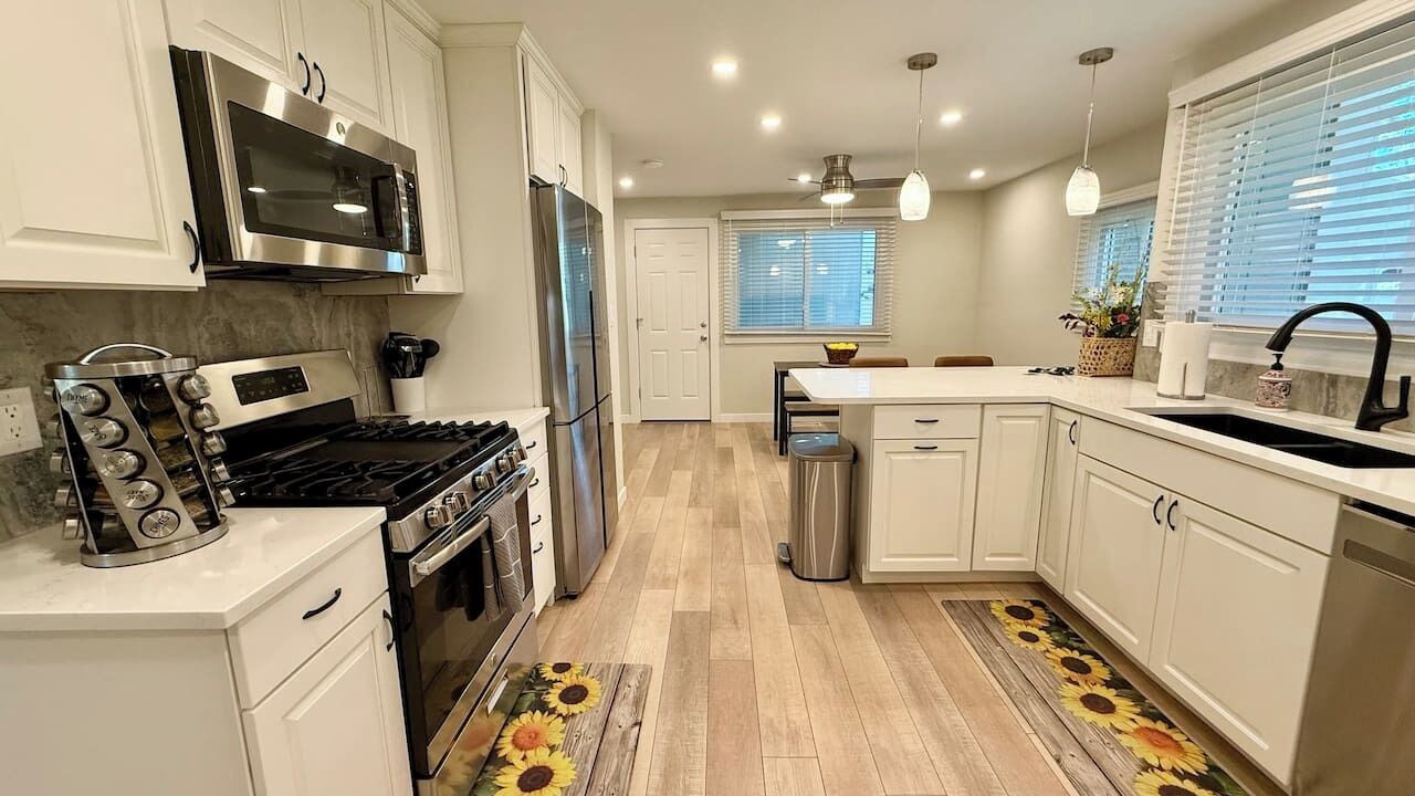 Photo of Kitchen in Dam East - West