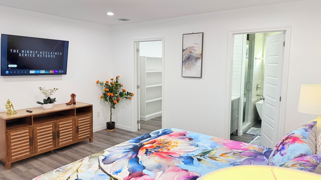 Photo of Bedroom in Lakewood Village