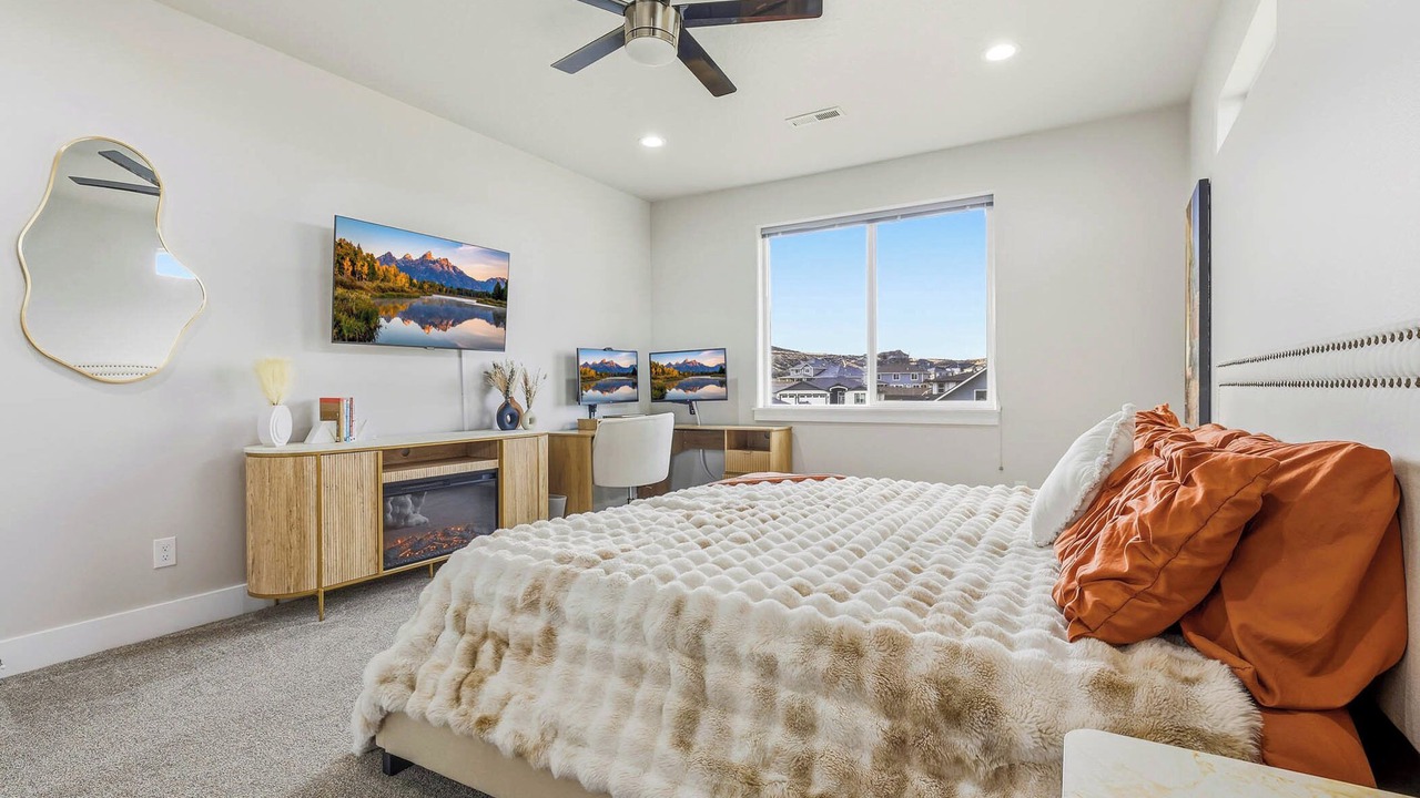 Photo of Bedroom in South Richland