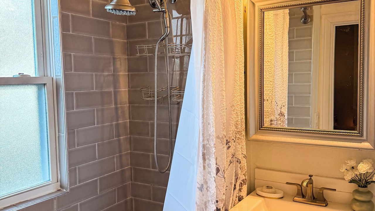 Photo of Bathroom in City Park West