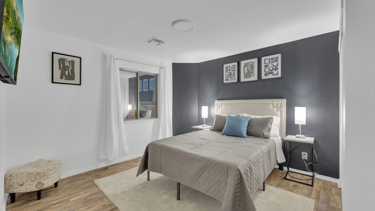 Photo of Bedroom in Biggs Field